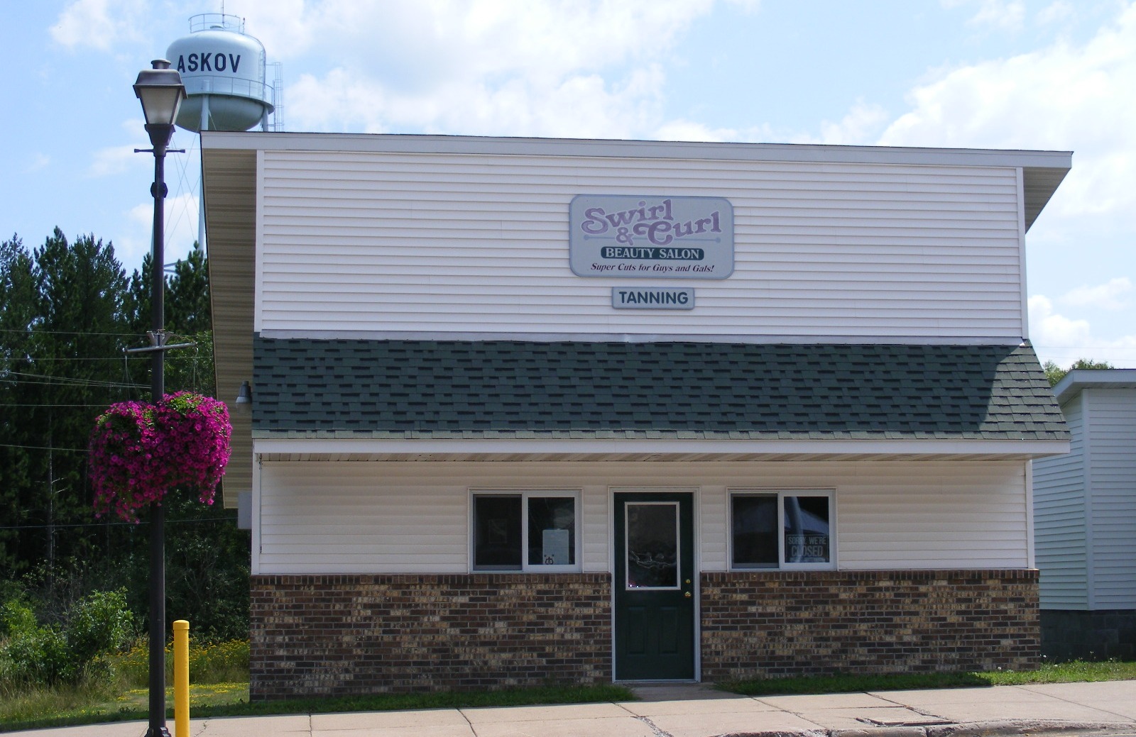 Guide to Askov Minnesota